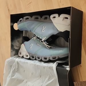 ON Cloudflyer Waterproof sea/glacier